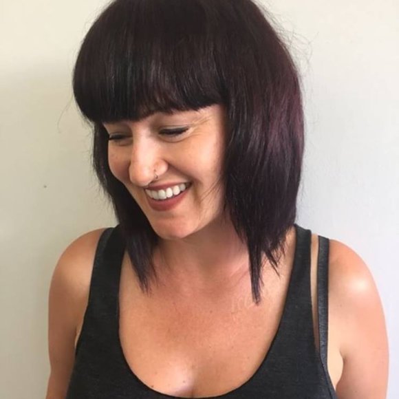 Meet your Posher, Hannah - Picture 1 of 2